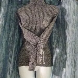 Turtle neck sweater